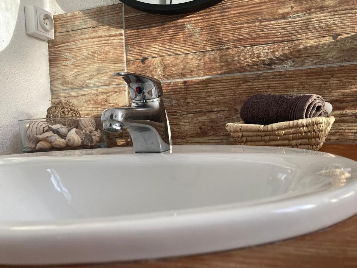 فندق Chateau Marith - Etablissement Climatise Avec Piscine Clairac  المظهر الخارجي الصورة